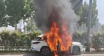Xe tự lái ở Trung Quốc bốc cháy khi đang vận hành: Cảnh báo an toàn công nghệ AI?