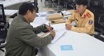 CSGT Lâm Đồng biểu dương tài xế vượt đèn đỏ và câu chuyện đặc biệt ở phía sau