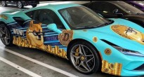 Siêu xe Ferrari F8 Tributo dán decal Dogecoin dành cho 'tín đồ' tiền ảo thực thụ