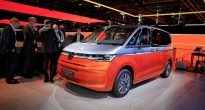 Volkswagen Multivan T7 ra mắt: Hệ thống ghế ngồi và động cơ hybrid là điểm nhấn