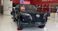 Hàng loạt mẫu xe Toyota giảm giá 'kịch sàn', cao nhất lên tới 130 triệu đồng