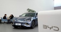 BYD bán hơn 3 triệu xe trong năm 2023, soán ngôi 'Top 1 xe điện' của Tesla