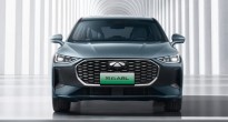 Xe hybrid Chery Fulwin A8L ra mắt: 'Ăn xăng' 4,2 lít/100 km, phạm vi hoạt động hơn 2.100 km