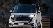 Hãng độ Nhật Bản 'biến hình' chiếc minivan Toyota Roomy theo phong cách Land Cruiser