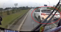 Cao tốc Hà Nội - Thái Nguyên: Ô tô con bất ngờ chèn ép, dồn xe tập lái vào đầu xe khách