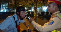 Hà Nội: Say rượu lái xe, loạt tài xế 'sập bẫy' CSGT hóa trang gần quán nhậu