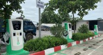 Đề xuất lắp trạm sạc, tủ đổi pin xe điện tại 39 điểm đỗ xe công cộng ở Hà Nội