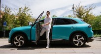 Lô VinFast VF 8 xuất hiện ở Hà Lan với màu xanh đặc trưng, Green SM chuẩn bị triển khai dịch vụ taxi điện tại châu Âu