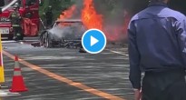 Video: Huyền thoại Ferrari F40 giá gần 2 triệu USD bốc cháy ngùn ngụt, người xem xuýt xoa tiếc nuối