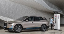 Xem SUV thuần điện hạng sang của BMW tự động tìm chỗ sạc và rửa xe