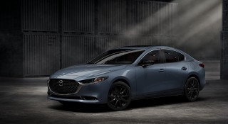 Mazda 3 2022 tăng giá, bổ sung thêm phiên bản Carbon Edition