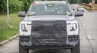 Ford Everest thế hệ mới xuất hiện với nền tảng của Ranger cùng kiểu dáng mới đầy thu hút