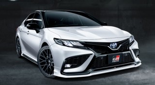 Toyota Camry 2021 chốt giá từ 24.000 USD, chờ ngày về Việt Nam