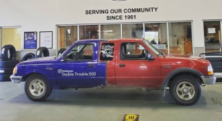 Gặp mặt Ford Ranger phiên bản 'gây lú', có thể lái được từ cả hai đầu