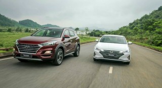 Hyundai chơi lớn: Giảm giá kịch sàn Tucson và Accent