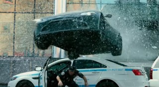 Aston Martin đã phải “hy sinh” 30 chiếc xe cho bộ phim mới của Mark Wahlberg