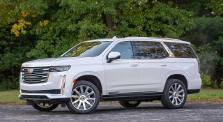 Cadillac Escalade 2022 bị cắt giảm một tính năng quan trọng do tình trạng thiếu chip