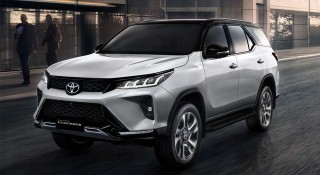 Toyota Fortuner 2021 facelift sắp về Việt Nam dưới dạng nhập khẩu nguyên chiếc