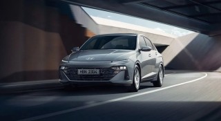 Hyundai Accent xa rời đường đua danh hiệu sedan giá rẻ bán chạy nhất