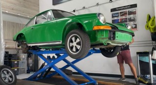 Màn 'lột xác' không tưởng của chiếc Porsche 911 đời 1971