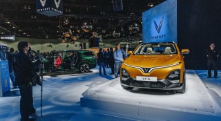 Cận cảnh VinFast VF6, VF7 tại triển lãm LA Auto Show 2022