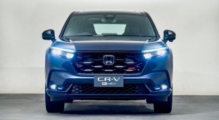 Cận cảnh Honda CR-V Hybrid 2023 vừa ra mắt: Trang bị hiện đại, giá quy đổi khoảng 1.2 tỷ đồng