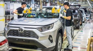Toyota chính thức chấm dứt sản xuất xe tại Nga
