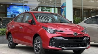 Toyota Vios tiếp tục giảm giá, so kè thứ hạng với Hyundai Accent