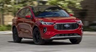 Ford triệu hồi hơn 125.000 xe hybrid do nguy cơ cháy nổ