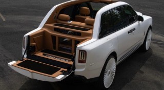 Bán tải mui trần phiên bản 'siêu đắt đỏ' Rolls-Royce Cullinan