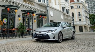 Toyota Corolla Altis bản nâng cấp âm thầm lên kệ, tăng giá nhẹ 15 triệu đồng
