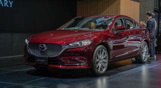 Cận cảnh Mazda 6 phiên bản đặc biệt với số lượng giới hạn chỉ 100 chiếc