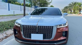 'Rolls-Royce Trung Quốc' chạy lướt chào giá hơn 1.6 tỷ, giá rẻ ngang Mercedes C200
