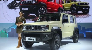 Suzuki Jimny 5 cửa chứng tỏ sức hút đặc biệt dù 'tăng giá'