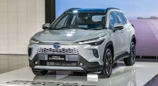 Toyota Corolla Cross 2024 ồ ạt về Việt Nam, hứa hẹn ngày trở lại đường đua doanh số