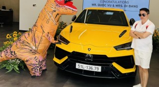 Đoàn Di Băng mặc trang phục 'độc lạ' cùng chồng đi nhận Lamborghini Urus Performante