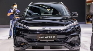 Săm soi BYD Atto 3 2024 sắp ra mắt thị trường Việt, cạnh tranh VinFast VF7