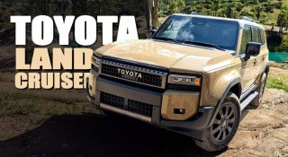 Không khác Việt Nam, Toyota Land Cruiser cũng kèm 'lạc' cao ngất ngưởng tại Mỹ