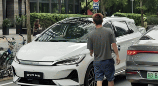 Đối thủ 'chạy điện' của Mitsubishi Xpander lộ ảnh thực tế trước thềm ra mắt