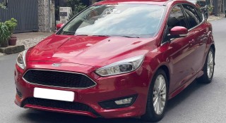 Ford Focus 2016 sau 8 năm lăn bánh rao bán chỉ ngang xe hạng A