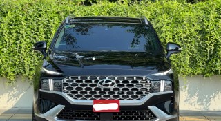Vừa lướt 14.000km, Hyundai SantaFe 2023 bản dầu rao bán với giá bất ngờ