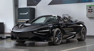 Siêu phẩm McLaren 720S Spider được người đẹp rao bán sau khi lăn bánh vỏn vẹn 2.600 km