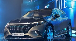 SUV chạy điện Mercedes-Maybach EQS 680 chốt giá hơn 7,6 tỷ đồng cho khách Việt