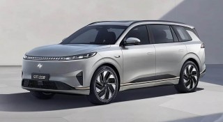 Dongfeng ra mắt SUV 5 chỗ chạy điện với phạm vi 1.300 km/ sạc, giá khởi điểm quy đổi chỉ từ 712 triệu đồng