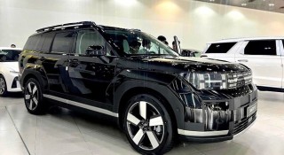 Bất chấp những luồng trái chiều về thiết kế, Hyundai Santa Fe vẫn 'chênh' nhẹ tới 70 triệu đồng