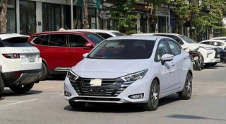 Nissan Almera 2024 bất ngờ xuất hiện trên phố Việt: Ngoại hình giống bản Thái Lan, thêm trang bị đấu Vios
