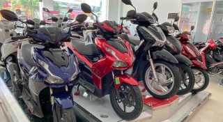 Loạt xe máy 'đắt khách' rục rịch tăng giá trước thềm Tết Nguyên Đán