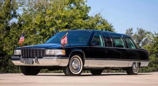 Bán đấu giá chiếc limousine bọc thép chống đạn của Tổng thống Mỹ