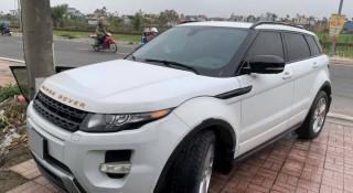 Hàng hiếm Range Rover Evoque đời 2012 rao bán ngang xe hạng A sau hơn thập kỷ lăn bánh
