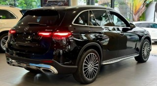 Mercedes-Benz GLC 300 V1 'đập hộp' bất ngờ rao bán lại sau vài ngày sử dụng: